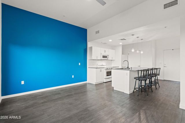 1130 N 2nd Street 210, Phoenix, AZ 85004