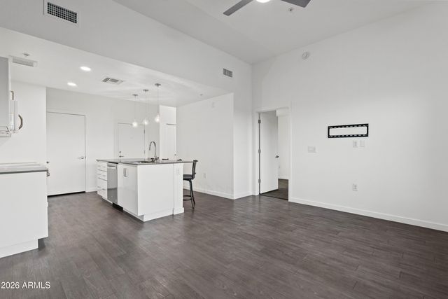 1130 N 2nd Street 210, Phoenix, AZ 85004
