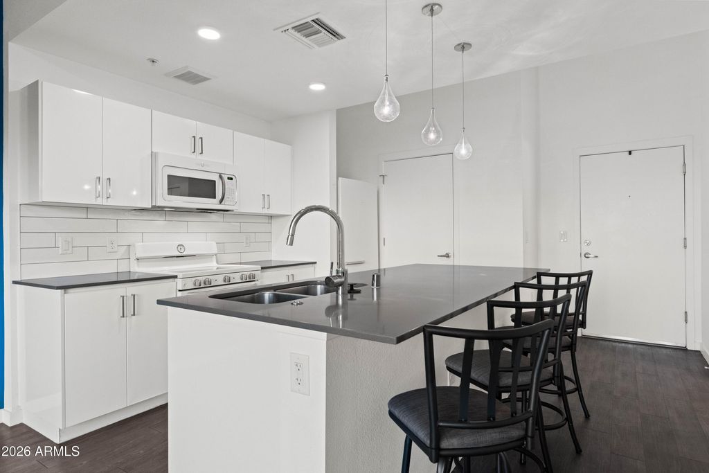 1130 N 2nd Street 210, Phoenix, AZ 85004 — photo 4
