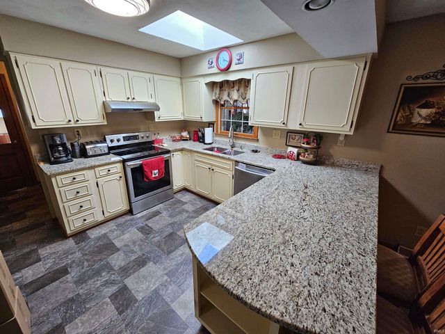 501 Monticello Drive, Vincennes, IN 47591