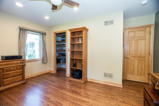 3404 Meadow Lane, Glenview, IL 60025