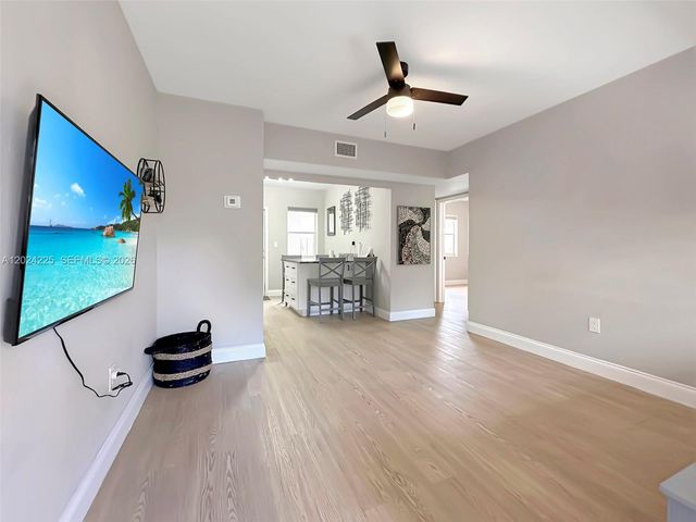 2810 SW 33rd Ave 2810, Miami, FL 33133