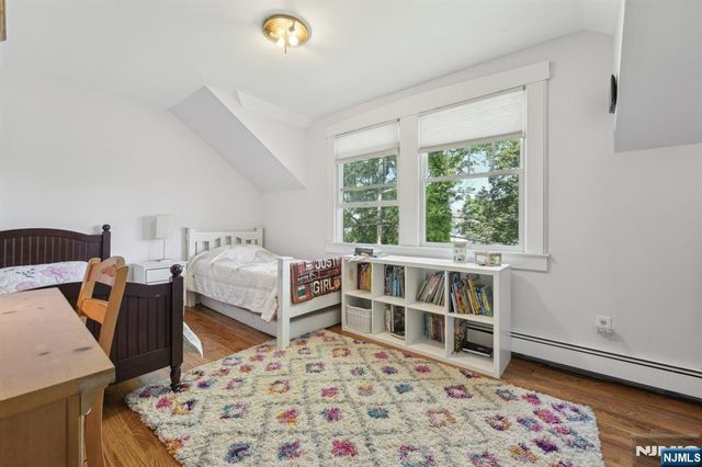 211 Pinelynn Road, Glen Rock, NJ 07452