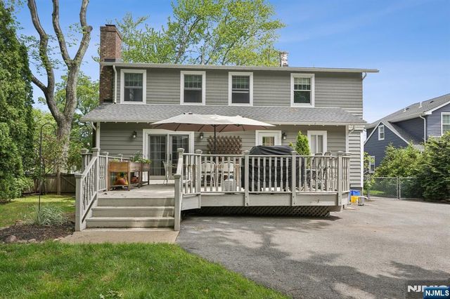 211 Pinelynn Road, Glen Rock, NJ 07452