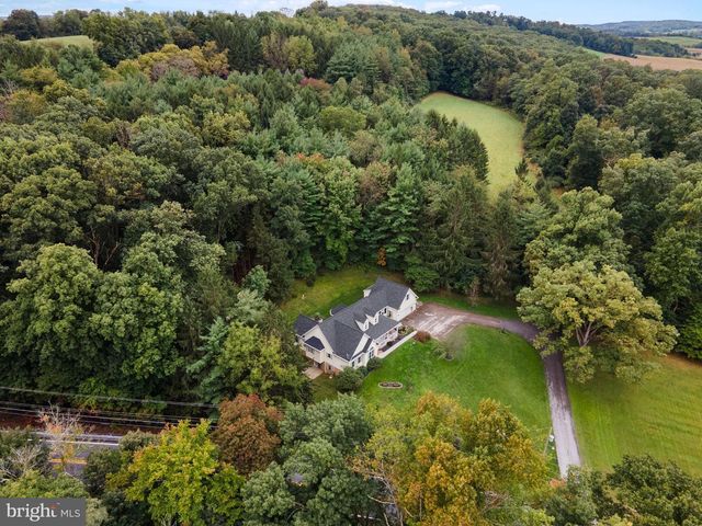 8368 BLOOMING GROVE RD, Glen Rock, PA 17327