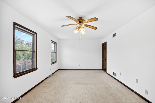 98 Jacobstown Road, New Egypt, NJ 08533