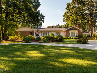 2216 Canterbury Drive, Burlington, NC 27215