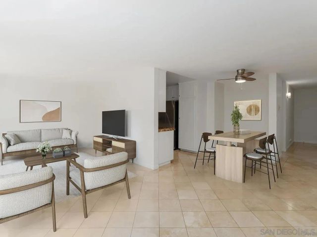 7811 Eads Ave 206, La Jolla, CA 92037