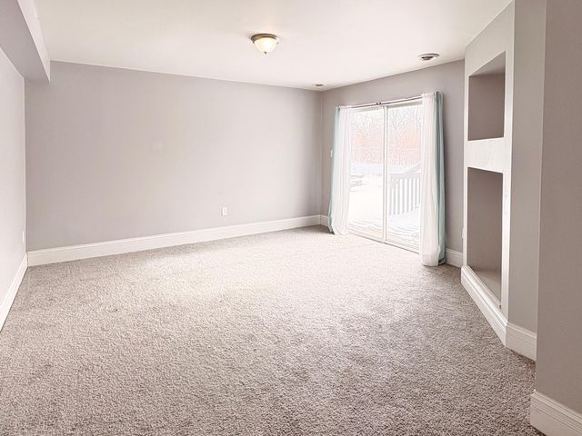 7235 E 1st Avenue, Gary, IN 46403