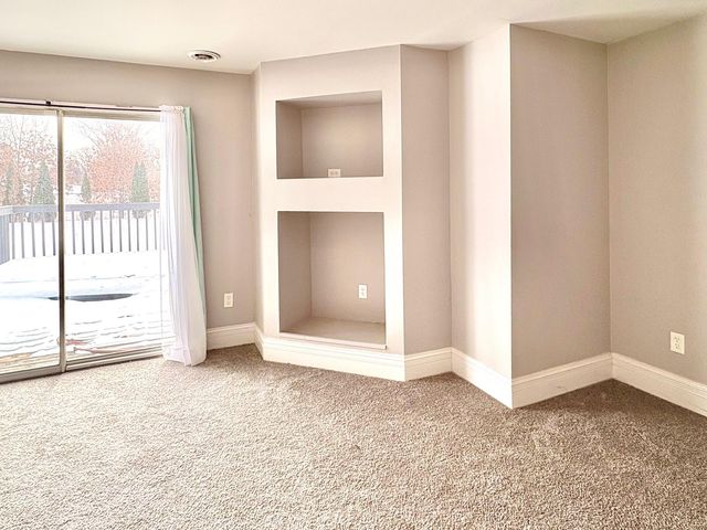 7235 E 1st Avenue, Gary, IN 46403