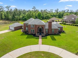 285 S Presidential Circle, Lake Charles, LA 70611