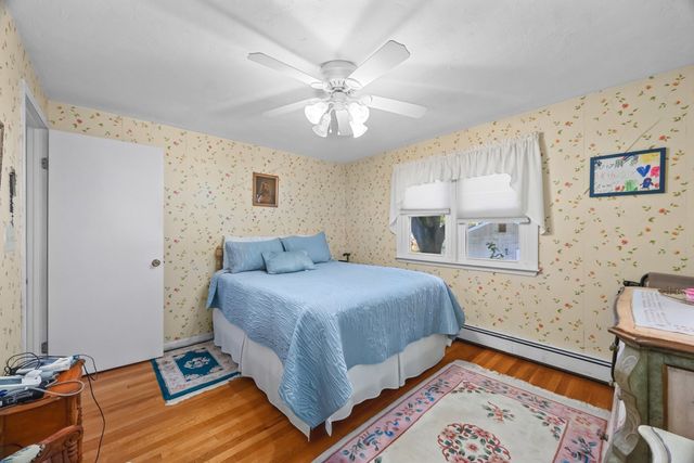 43 Old Brook Rd, Shrewsbury, MA 01545