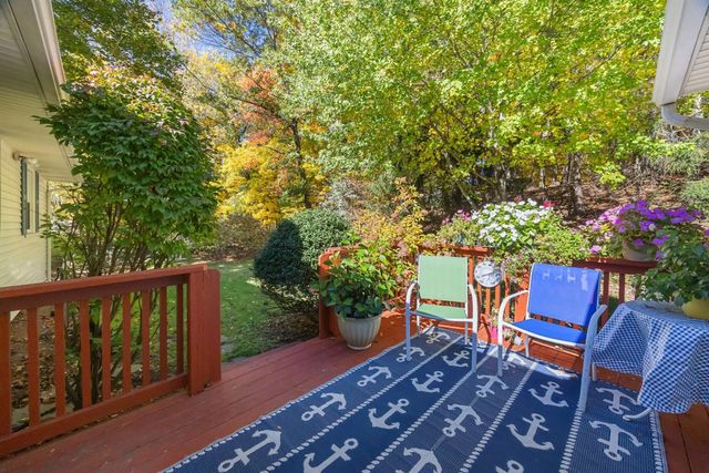 43 Old Brook Rd, Shrewsbury, MA 01545