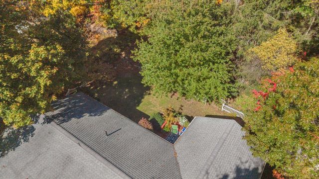 43 Old Brook Rd, Shrewsbury, MA 01545