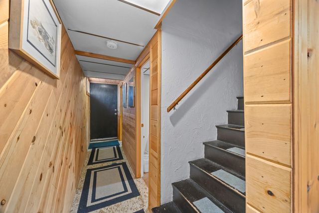43 Old Brook Rd, Shrewsbury, MA 01545