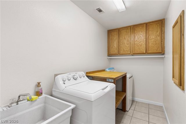 8979 Sidebrook Court, Las Vegas, NV 89129