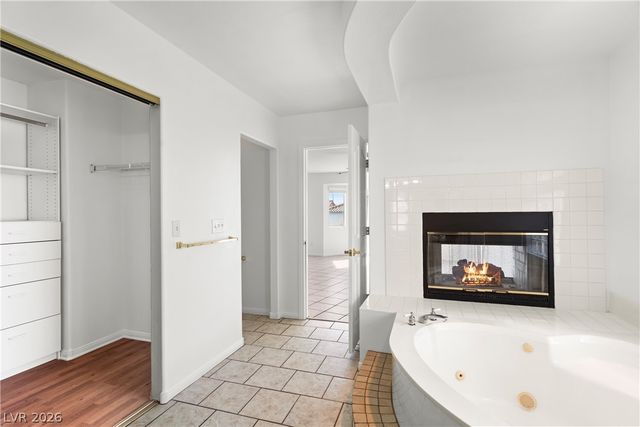 8979 Sidebrook Court, Las Vegas, NV 89129