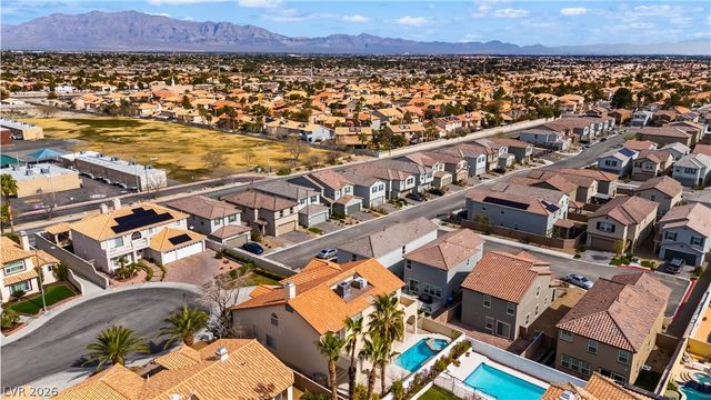 8979 Sidebrook Court, Las Vegas, NV 89129