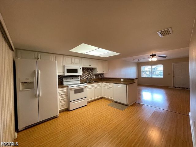 613 SE 14th TER, Cape Coral, FL 33990
