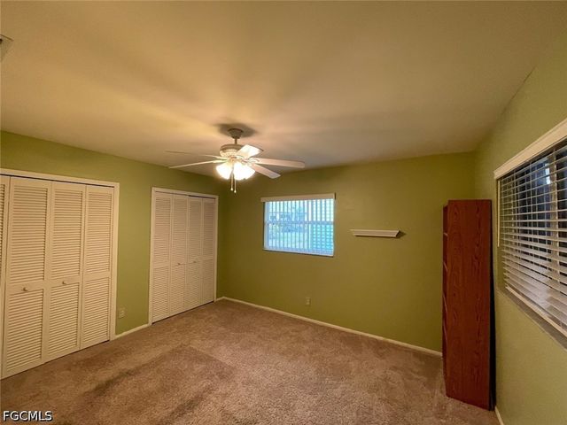 613 SE 14th TER, Cape Coral, FL 33990