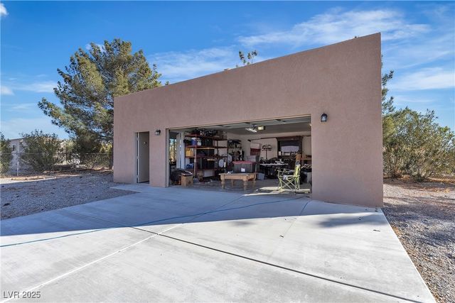 5841 Doubletree Road, Pahrump, NV 89061