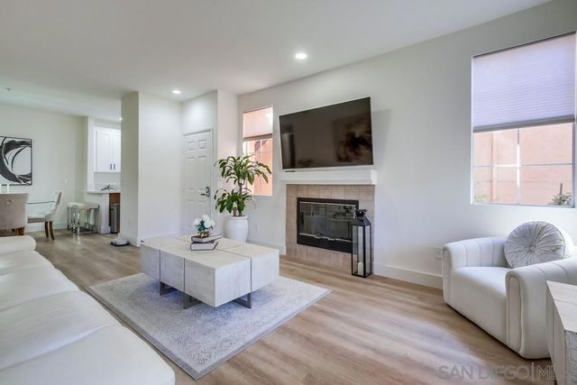 18650 Caminito Cantilena 291, San Diego, CA 92128