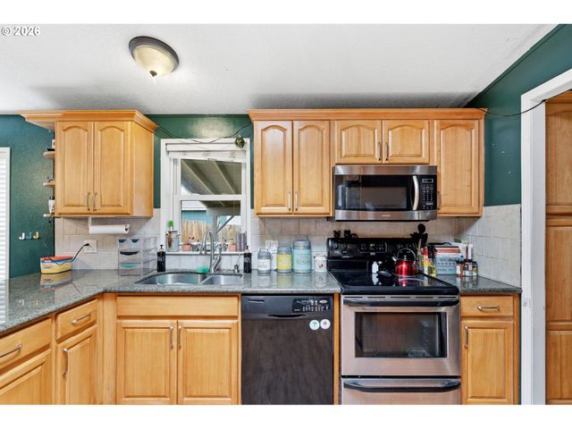 6812 Ne 149TH Ct, Vancouver, WA 98682