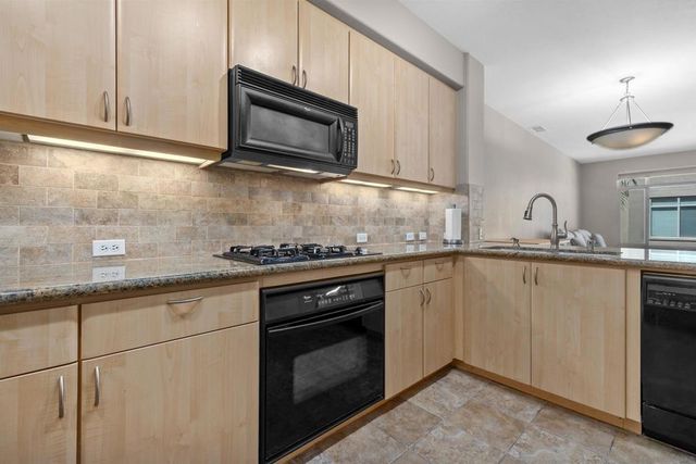 8275 Station Village Ln 3306, San Diego, CA 92108
