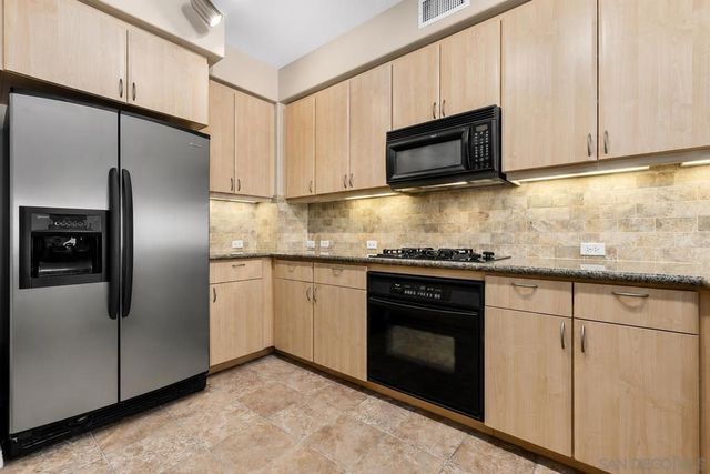 8275 Station Village Ln 3306, San Diego, CA 92108