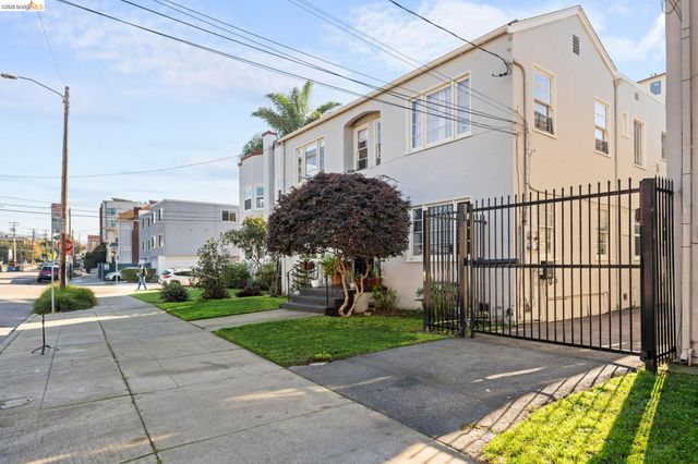359 41st St, Oakland, CA 94609