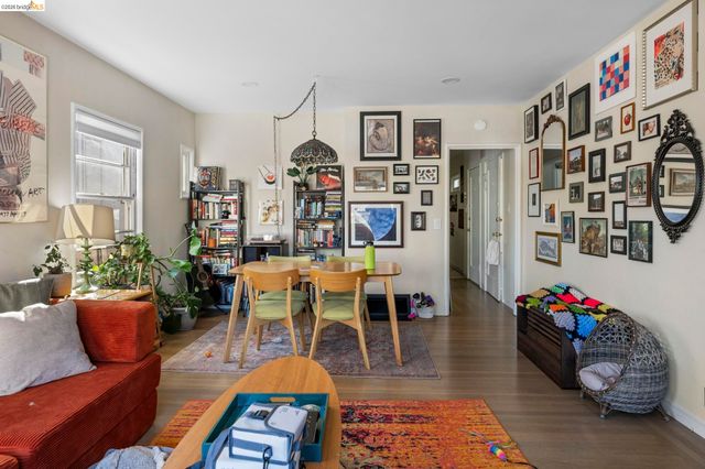 359 41st St, Oakland, CA 94609