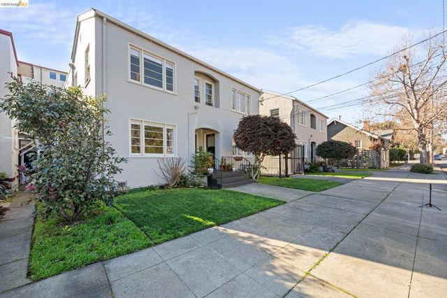 359 41st St, Oakland, CA 94609
