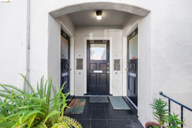 359 41st St, Oakland, CA 94609