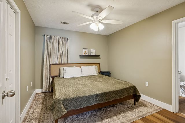 1807 Daniel Ct, Columbia, TN 38401