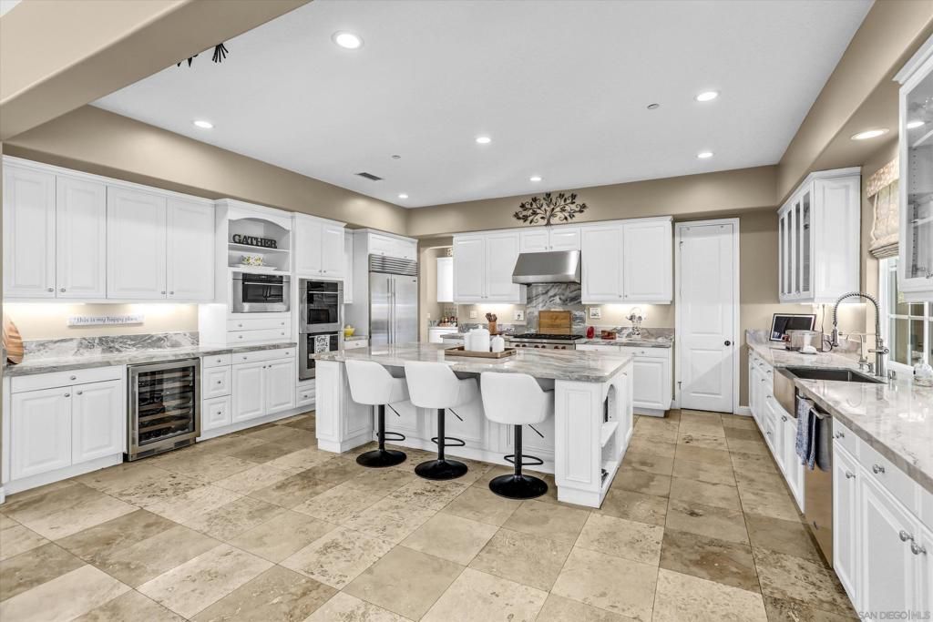 452 Evening View Drive, Chula Vista, CA 91914 — exterior