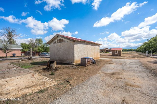 2130 Burke Road, Las Cruces, NM 88011