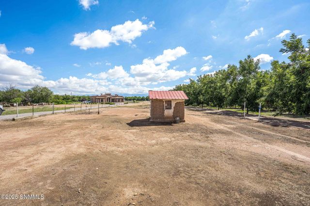 2130 Burke Road, Las Cruces, NM 88011