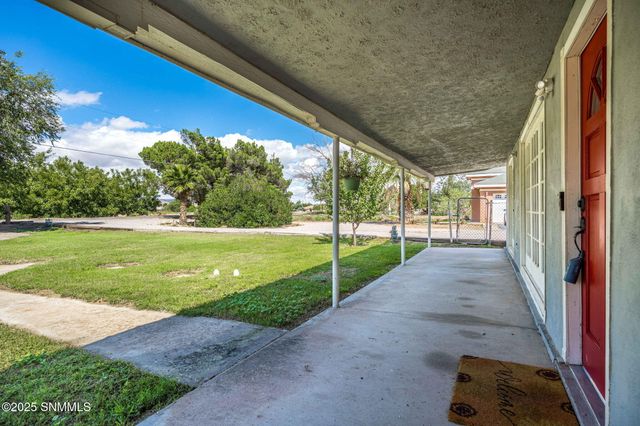 2130 Burke Road, Las Cruces, NM 88011