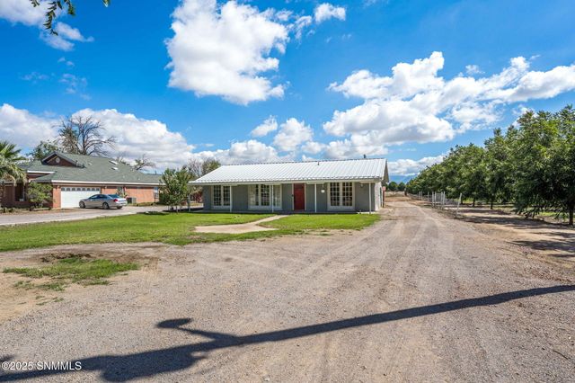 2130 Burke Road, Las Cruces, NM 88011