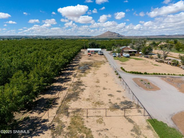 2130 Burke Road, Las Cruces, NM 88011