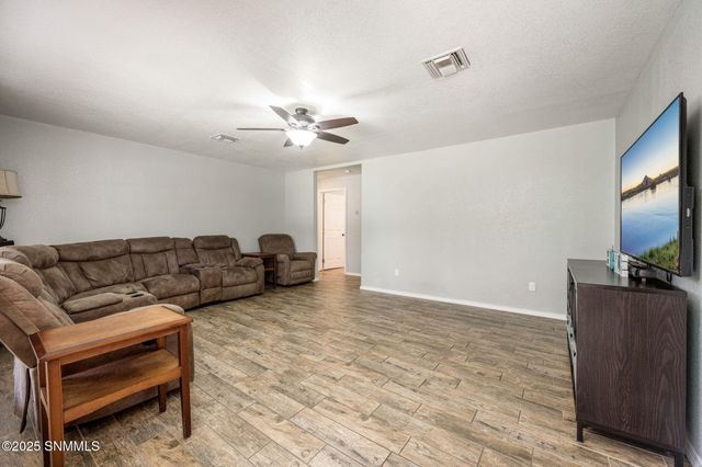2130 Burke Road, Las Cruces, NM 88011