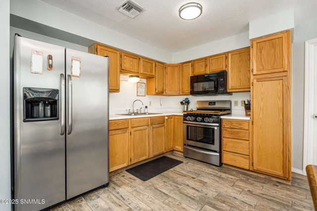 2130 Burke Road, Las Cruces, NM 88011