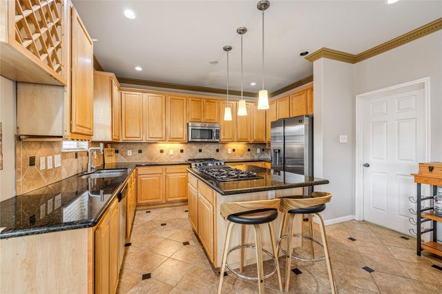 32303 Archer Park, Conroe, TX 77385