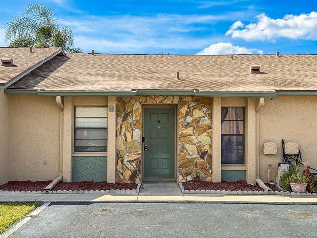 7116 BARCLAY AVENUE B, Spring Hill, FL 34609