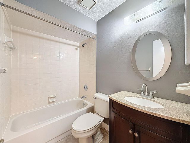 7116 BARCLAY AVENUE B, Spring Hill, FL 34609