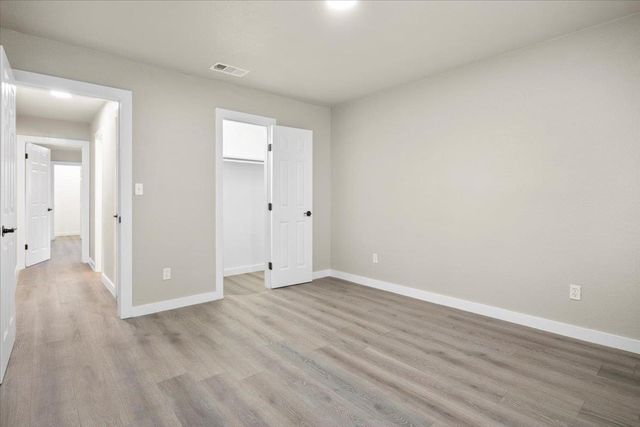 502 Pintail LN, Taylor, TX 76574