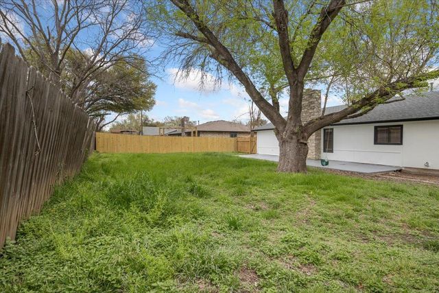 502 Pintail LN, Taylor, TX 76574