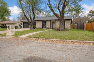 502 Pintail LN, Taylor, TX 76574