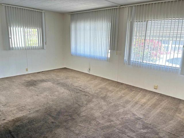 718 Sycamore 23, Vista, CA 92083