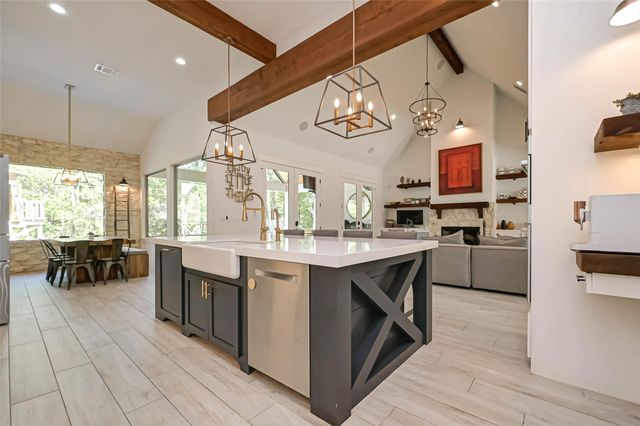 2407 Chantilly Lane Lane, Conroe, TX 77384